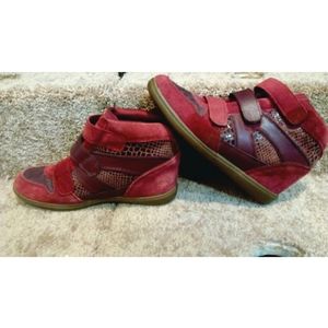 Skechers SKCH+3 Shoes .